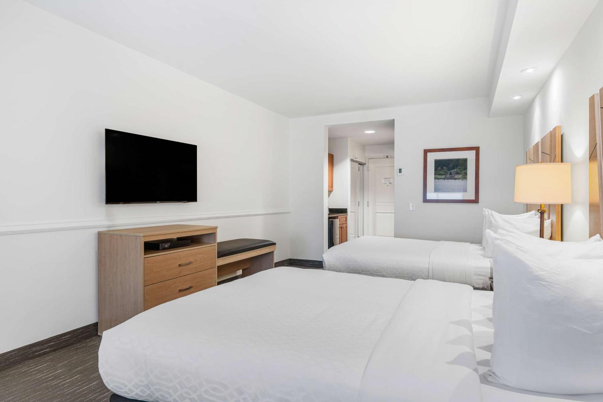 Best Western Plus Westgate Inn And Suites Леленд Екстер'єр фото