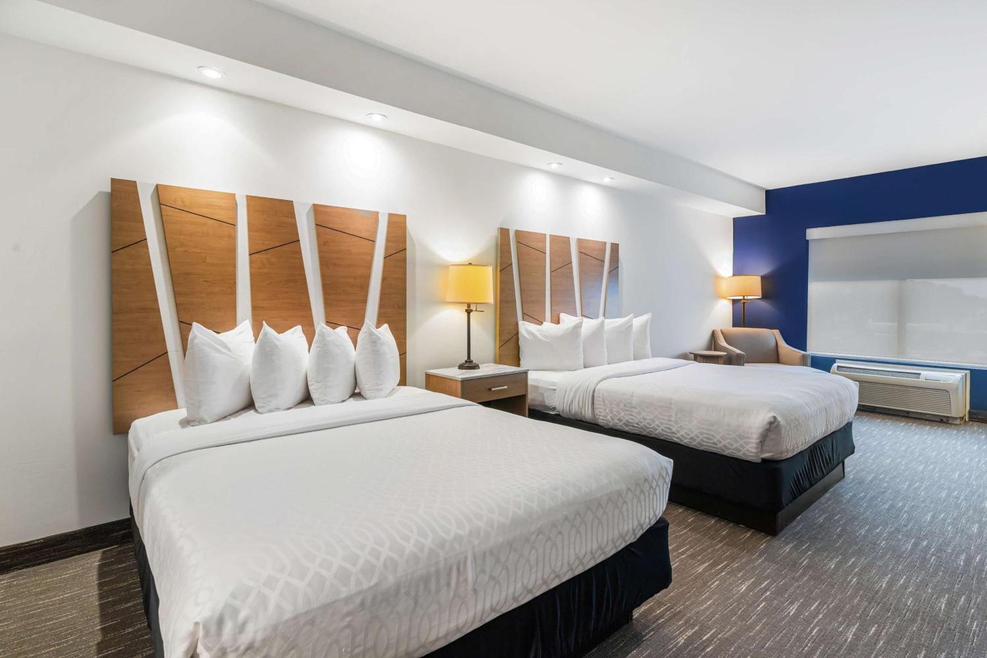 Best Western Plus Westgate Inn And Suites Леленд Екстер'єр фото